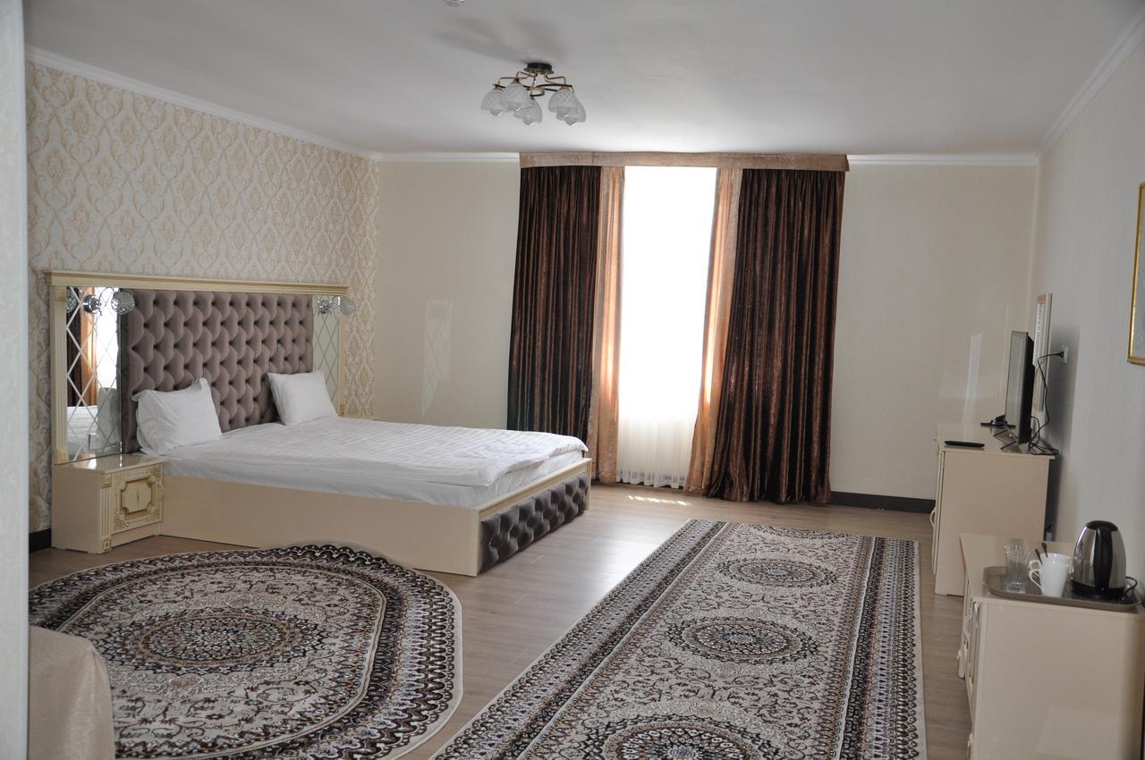 Hotel "Aishadeluxe" Taraz Εξωτερικό φωτογραφία