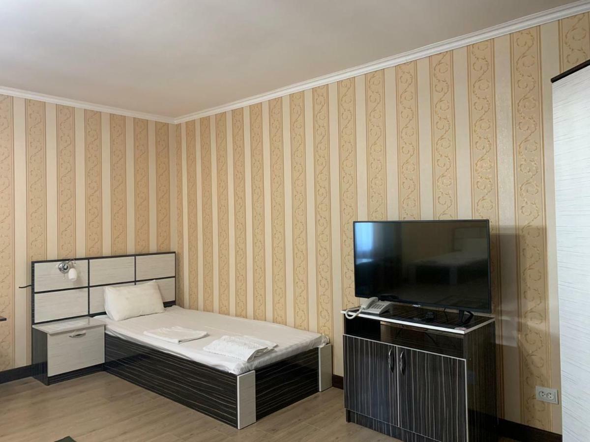 Hotel "Aishadeluxe" Taraz Εξωτερικό φωτογραφία